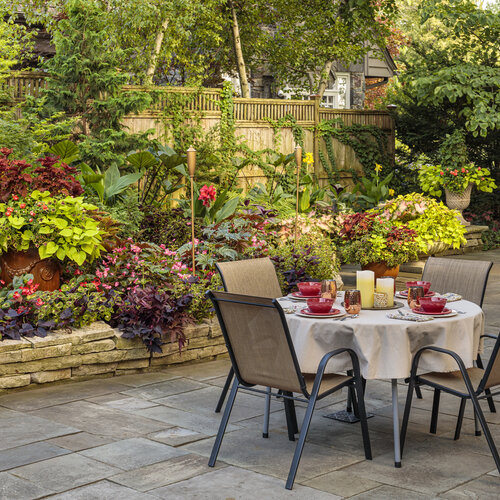 shady_patio_garden_441.jpg